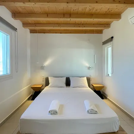 Frances Mykonos * Tourlos